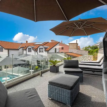 Crikvenica Apartment 17