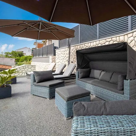 Crikvenica Apartment 17 *