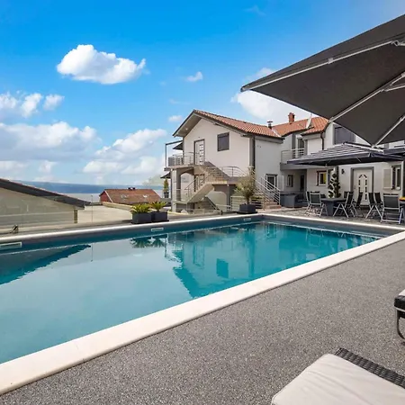 Crikvenica Apartment 17