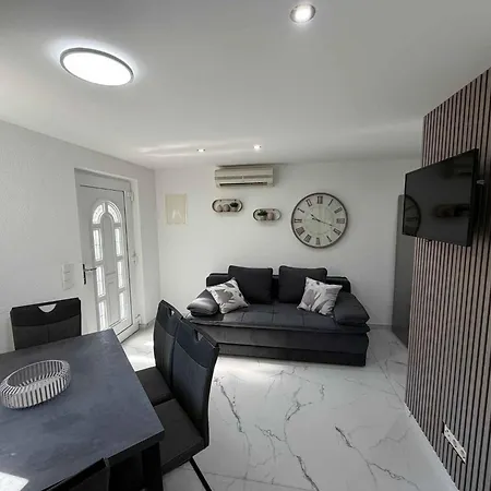 Apartmán 17 *